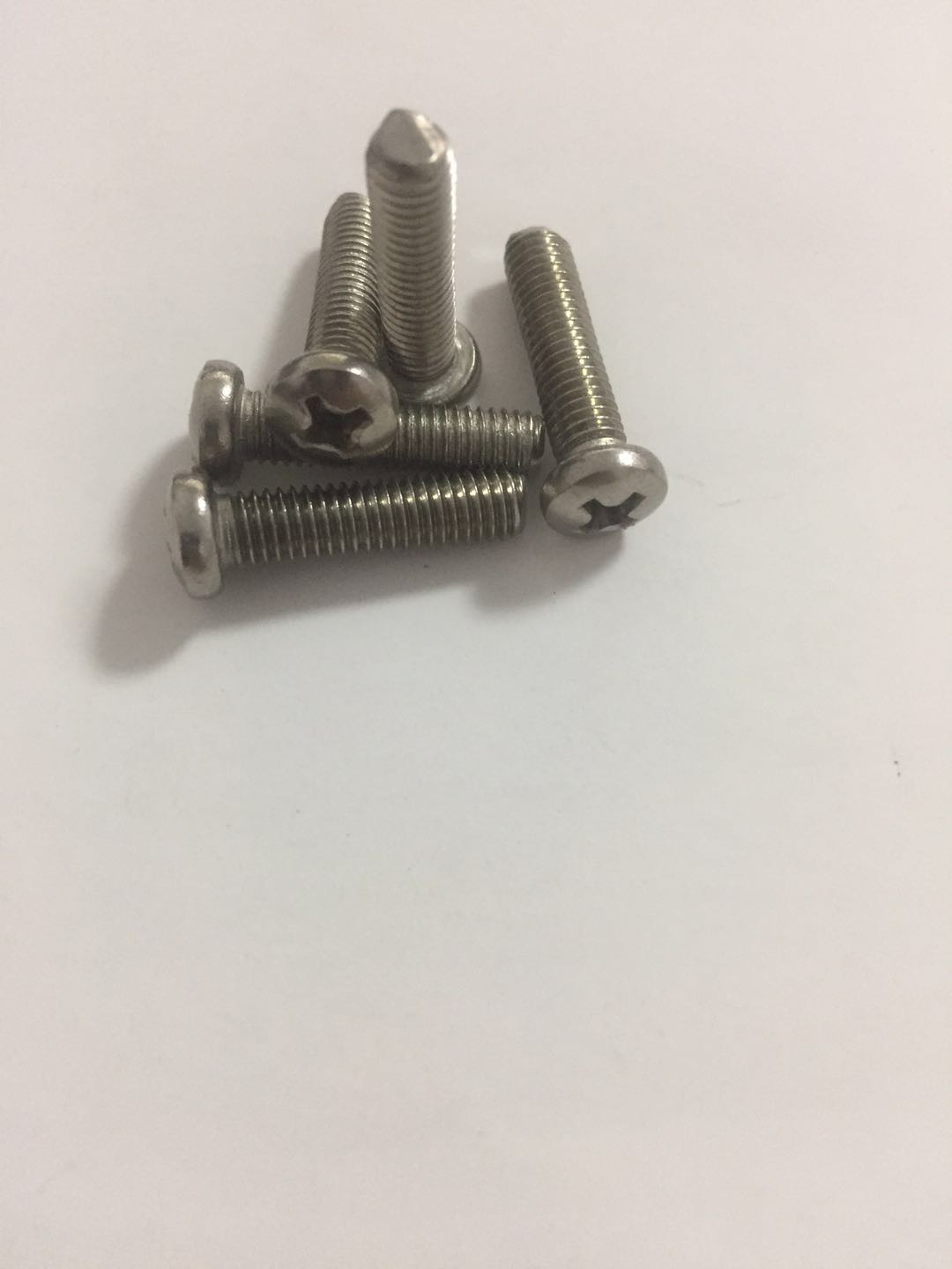 Stainless steel cross head screw