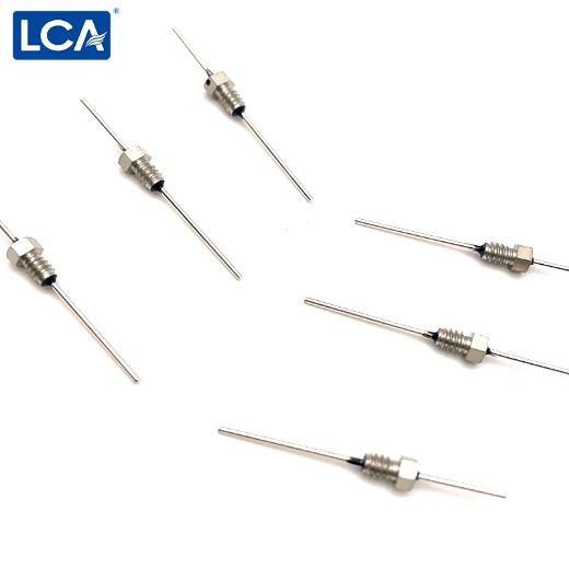 Threaded feedthrough filter capacitors