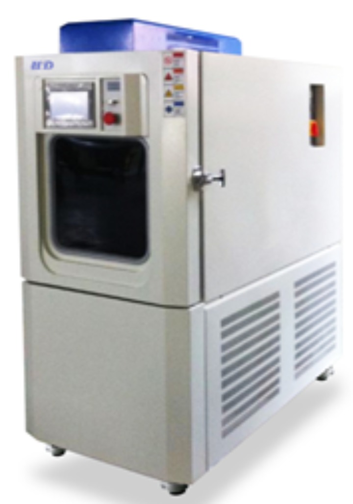 Xenon lamp weather resistance test chamber