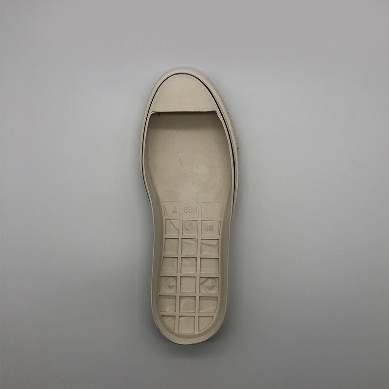 Rubber sole A502 has good wear resistance, high skid resistance, not easy to break, stable tightness, good air permeability and temperature resistance