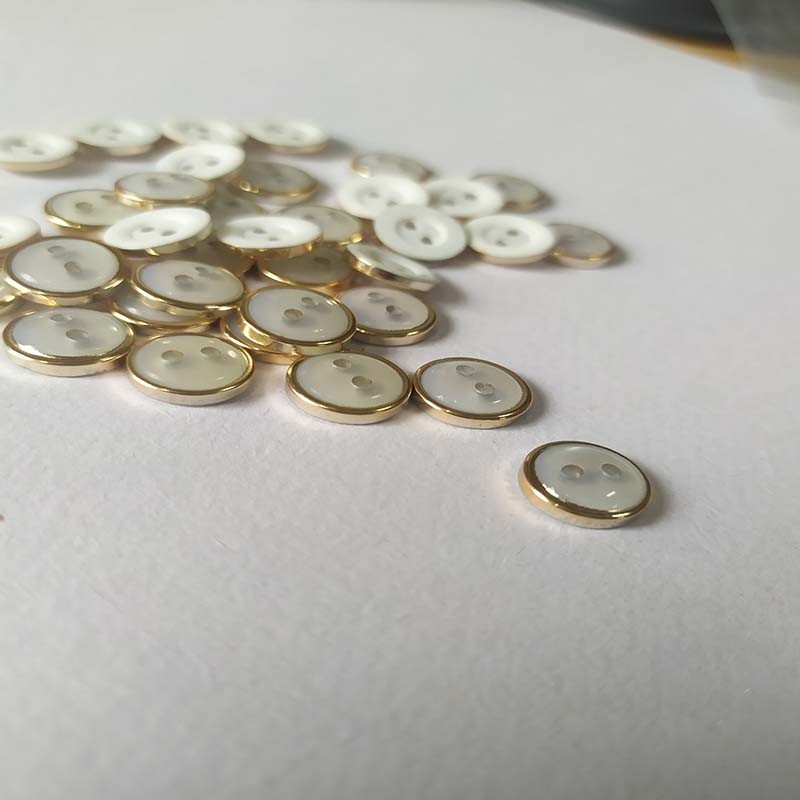 Resin shirt button positioning laser two-eye UV electroplating button Y06