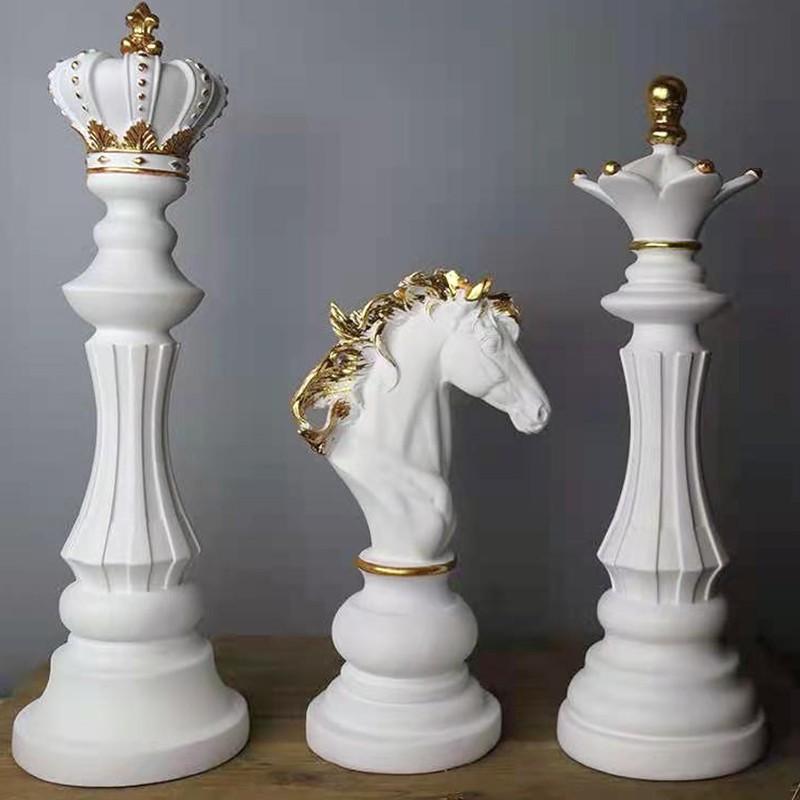 Qihang Wenchuang Creative Chess Home TV Cabinet Wine Cabinet Decoration Empress King Horse Chess Presenting Gifts Home Academy Art Presenting Articles