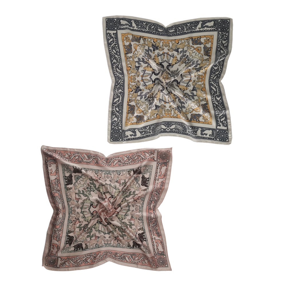 Janaive square, small square is to match the appropriate dress to show the elegance