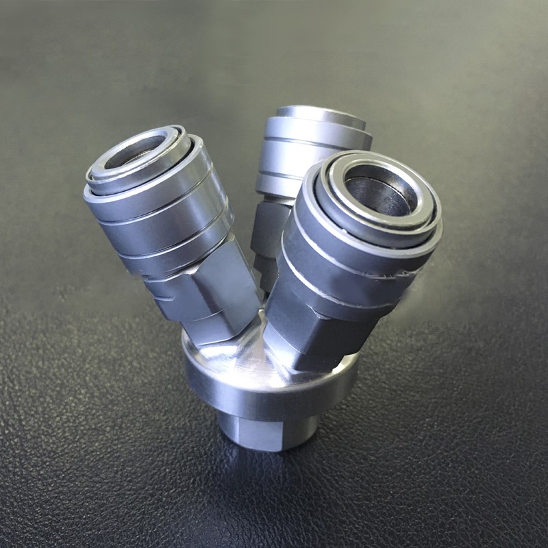 Pneumatic quick joint self-locking one-hand SMY