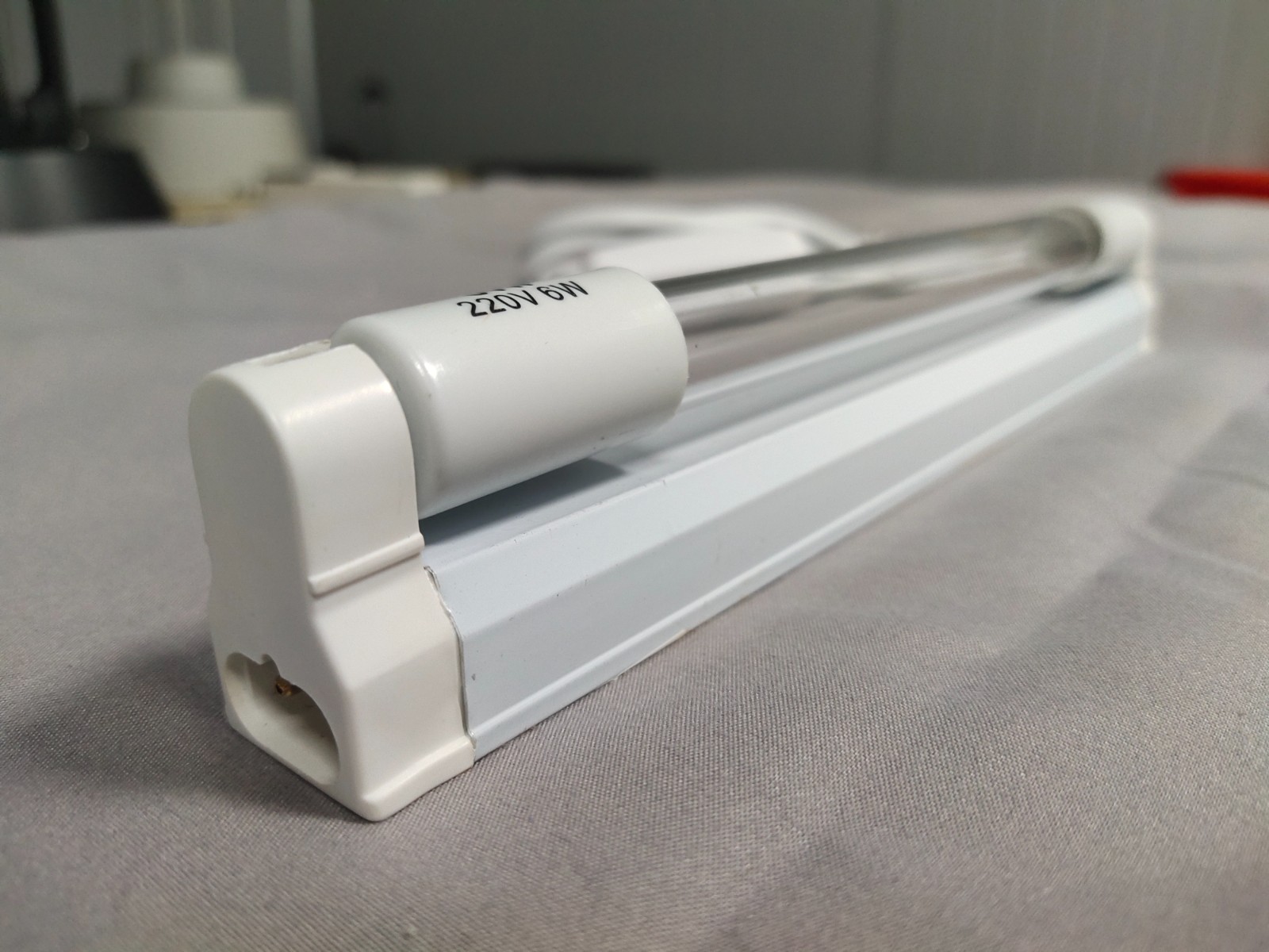 [8W with ozone lamp] + support + power cord