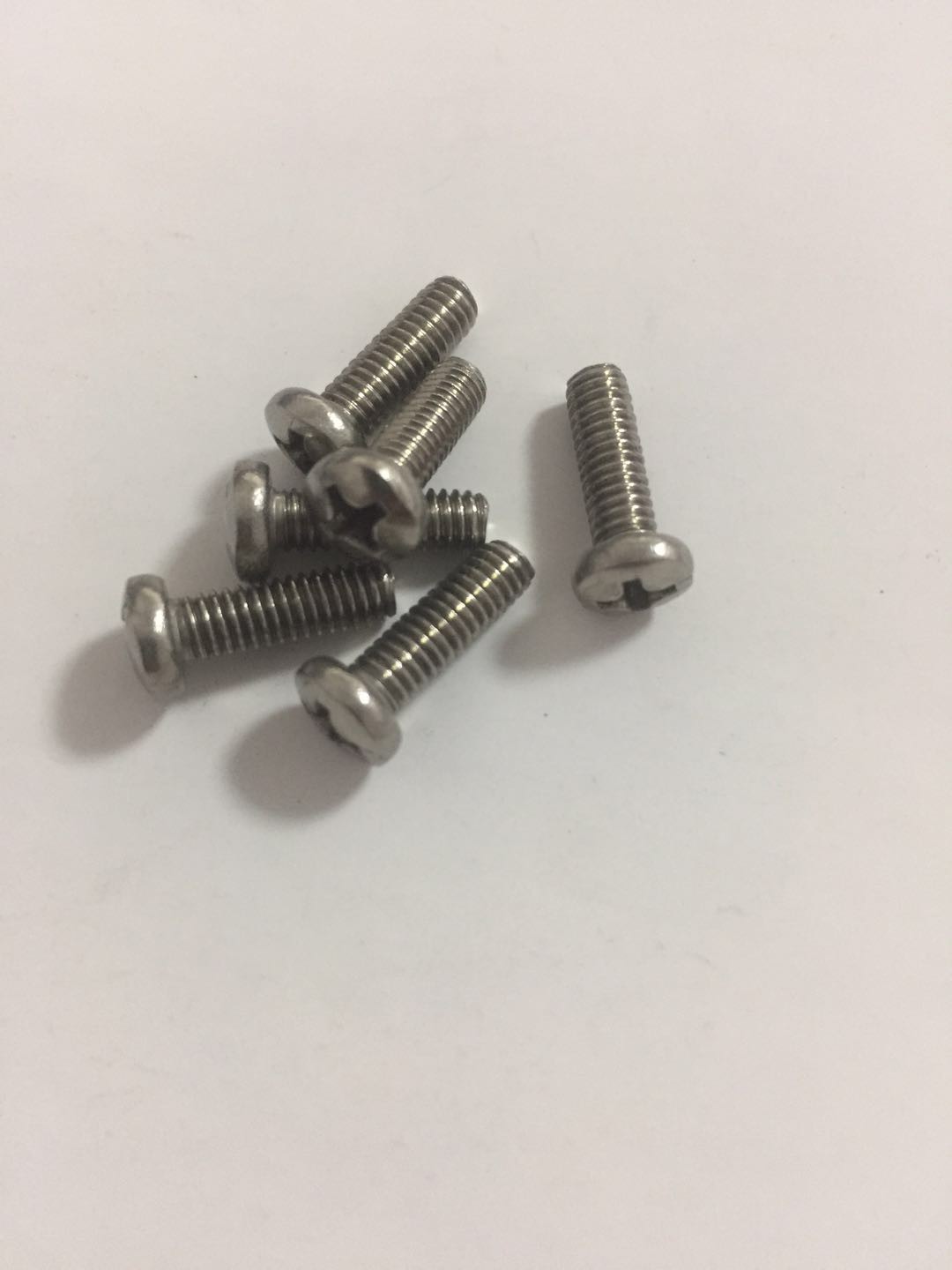 Stainless steel cross head screw