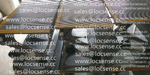 Aluminum Step Silver with 3Painted Demarcations&D75 Outdoor Rollers KM5232610G18 KM5232610G04,KM5232610G18,KM5270806G04,KMP1.JPG