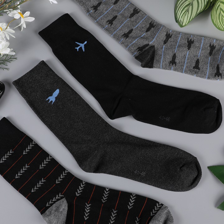 MEN‘S SOCKS 