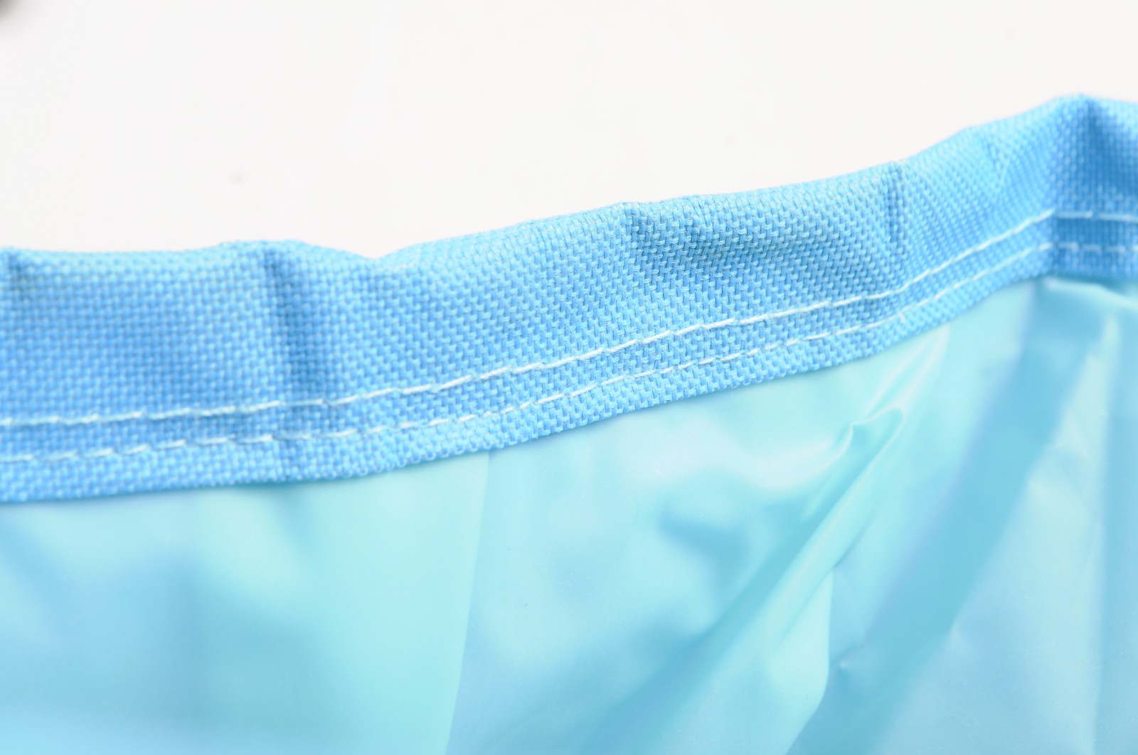 Portable folding birdbath