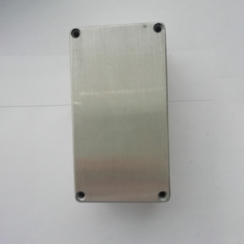 Aluminum alloy accessory case for guitar electronics