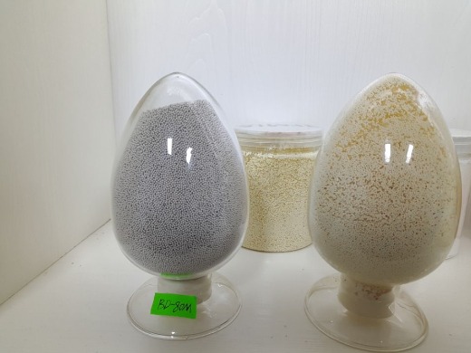 Oat alkaloid extraction resin