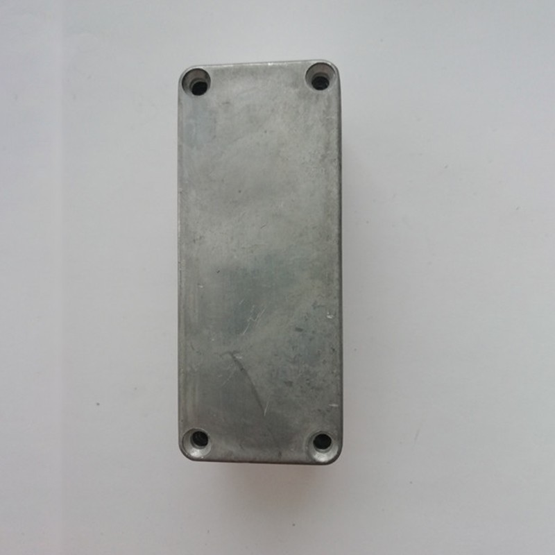 Aluminum alloy accessory case for guitar electronics