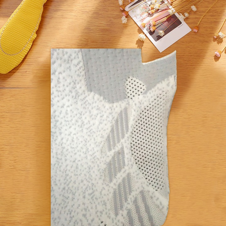 Wholesale of knitted vamp