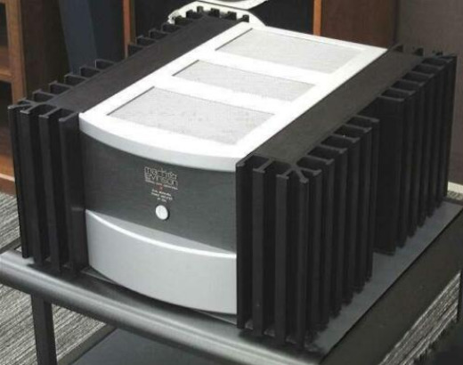 Mark Levinson 334L Amplifier