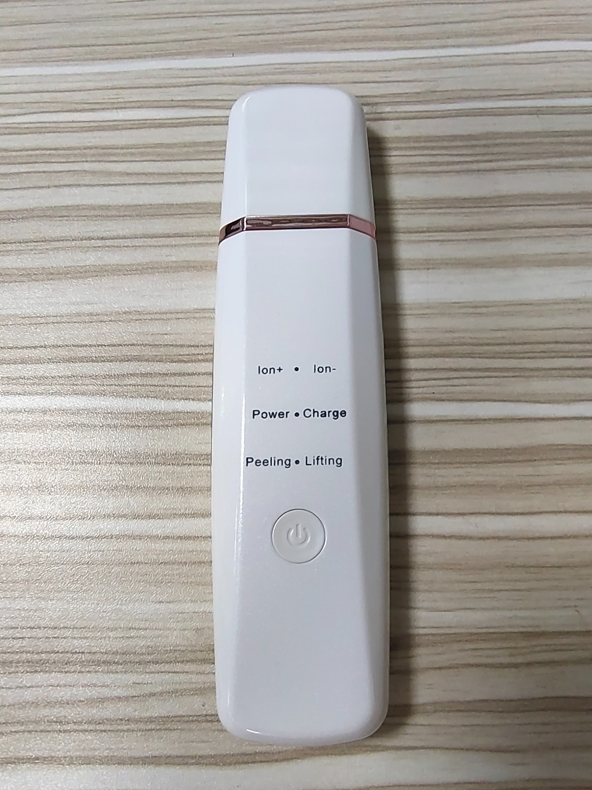 Red blue ray ultrasonic ion cleanser