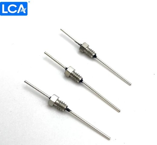 L4-40UNC-2A-002N 4-40UNC 1000pF Hermetically Sealed Threaded Case Filters