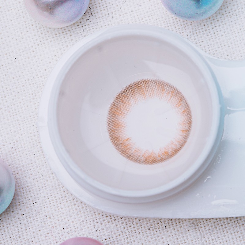 Erdaylens fashion contact lenses 1 piece a year soft hydrophilic contact lens warm brown