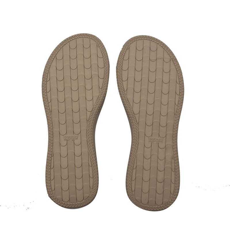 Rubber sole 1086 has good wear resistance, high skid resistance, not easy to break, stable tightness, good air permeability, temperature resistance, good softness and good elongation