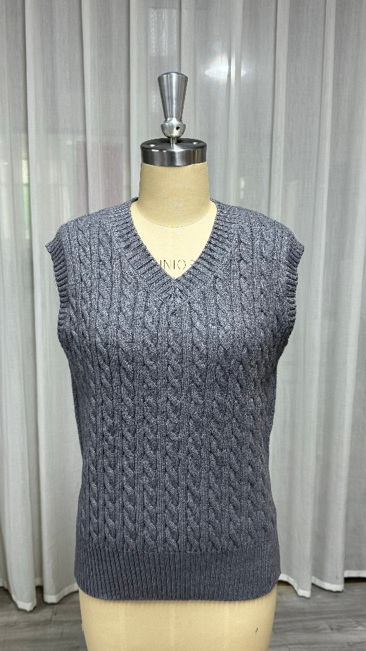 Sweater knitwear women's top vest loose cable stitch