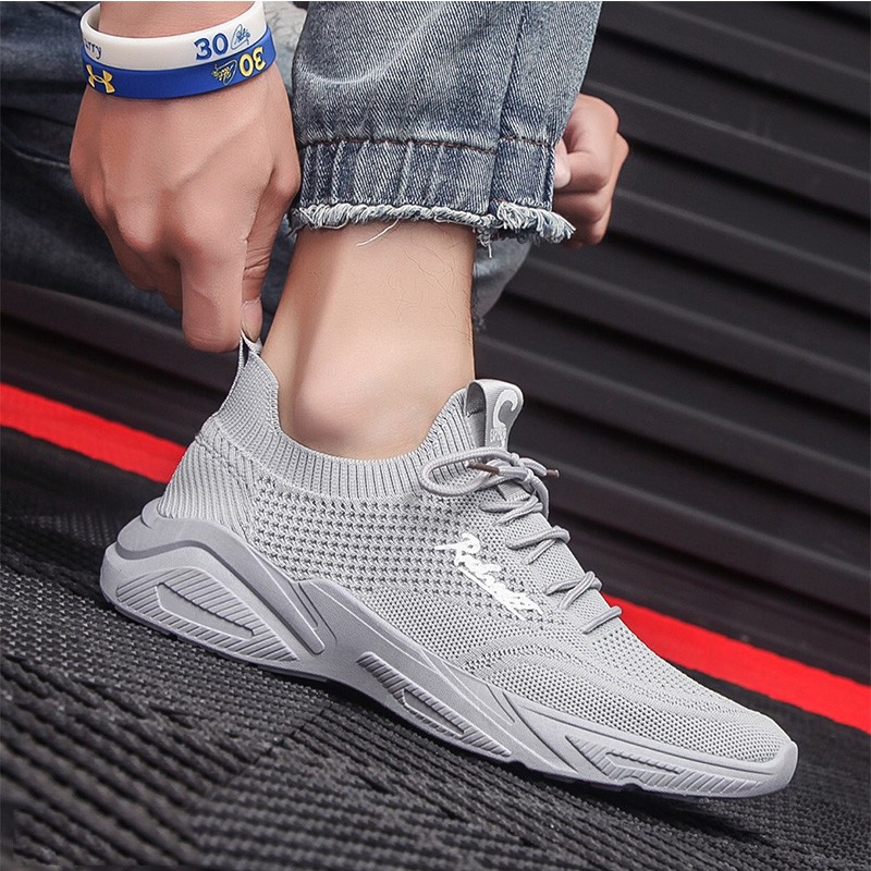 2020 summer new flying net surface versatile breathable light soft soles running casual sports shoes
