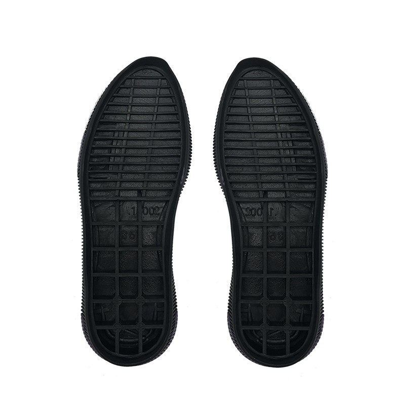 Rubber sole 1002 has good wear resistance, high skid resistance, not easy to break, stable contraction and good air permeability