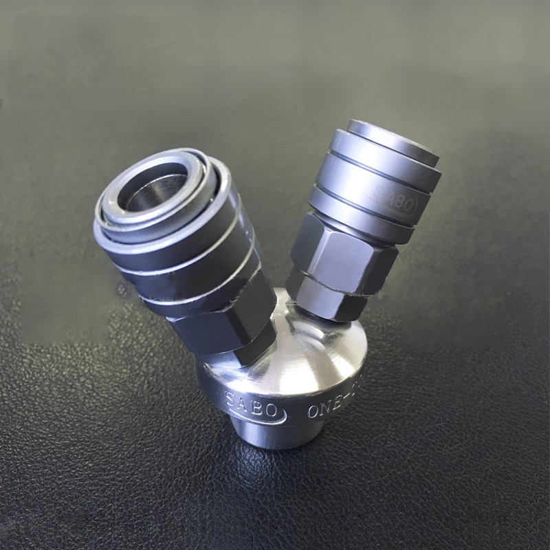 Pneumatic quick joint self-locking one-hand SMV