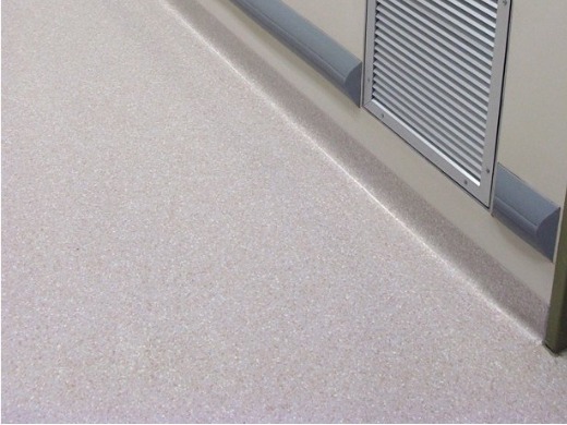 Homogeneous vinyl sheet