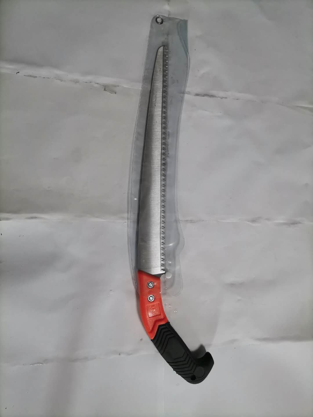 Straight saw with three side finishing and grinding teeth